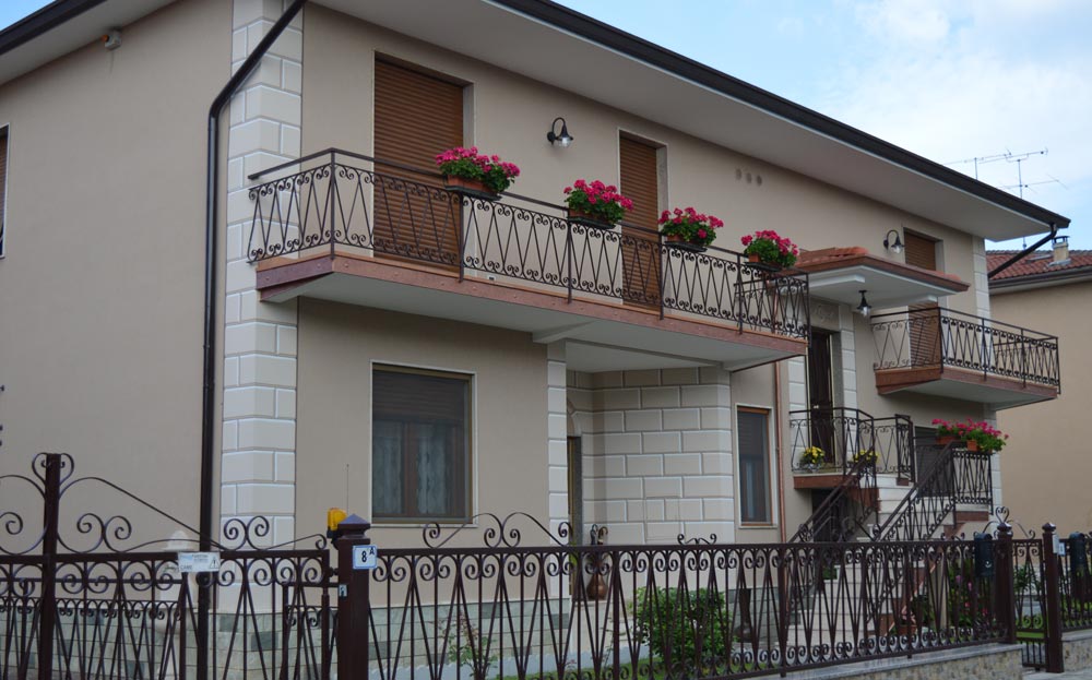 Tinteggiature per esterni a Brescia e provincia