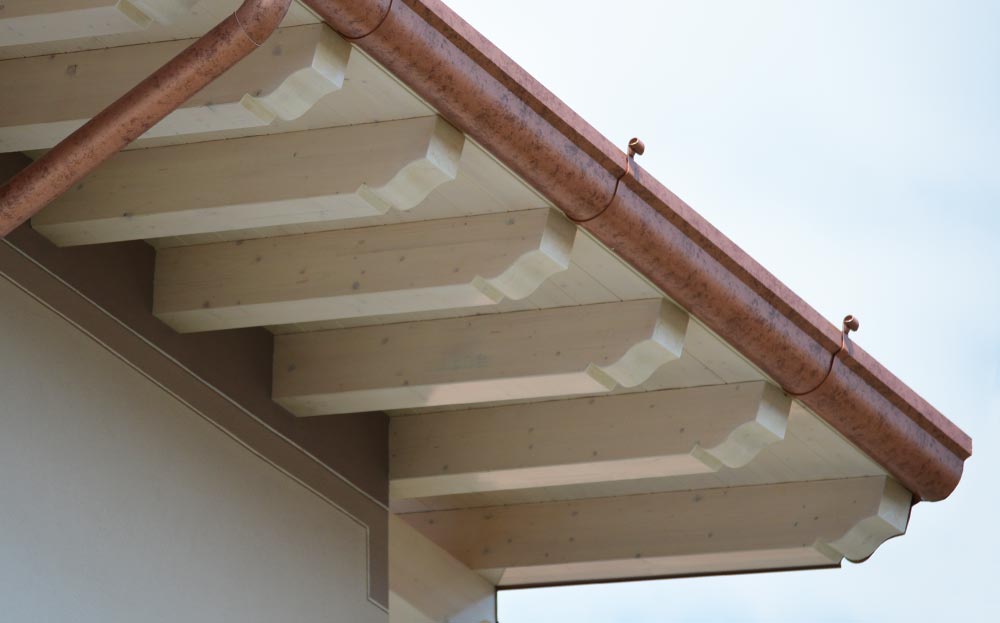 Sbiancameneto travi in legno esterne